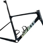 Giant Defy Advanced SL 2025 Frameset